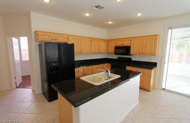 8247 AZURE SHORES Court Gallery 4