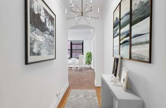 245 East 72nd Street Gallery 3
