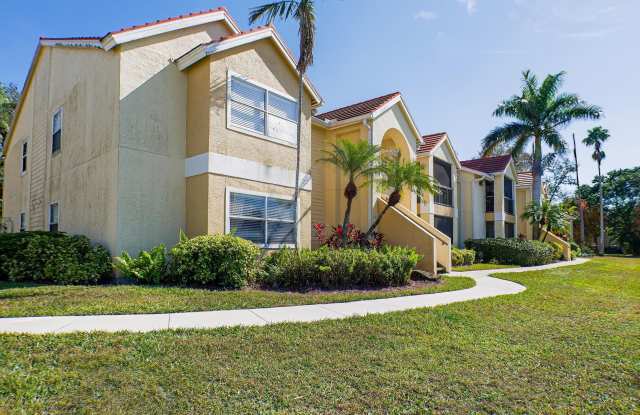 1-bedroom apartment in pristine condition, Fort myers close to bell tower photos photos