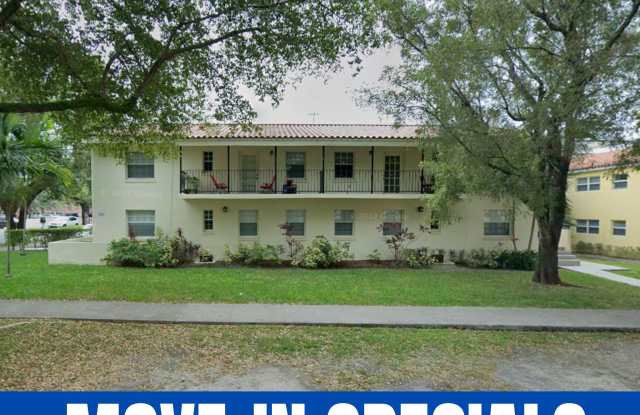 504 Santander Avenue. | Coral Gables (Residential / south of Business District) Gallery 1