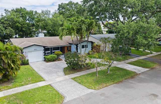 5421 Buchanan St photos photos