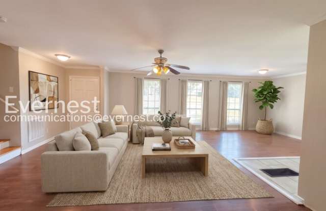 5473 Pine Road Gallery 3