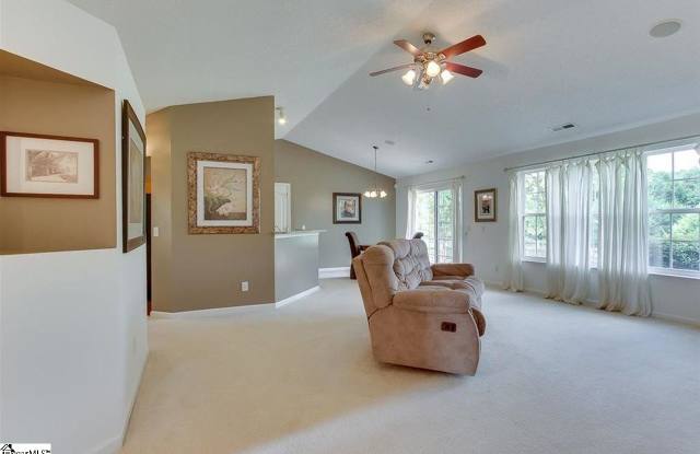 924 Breezewood Court Gallery 4