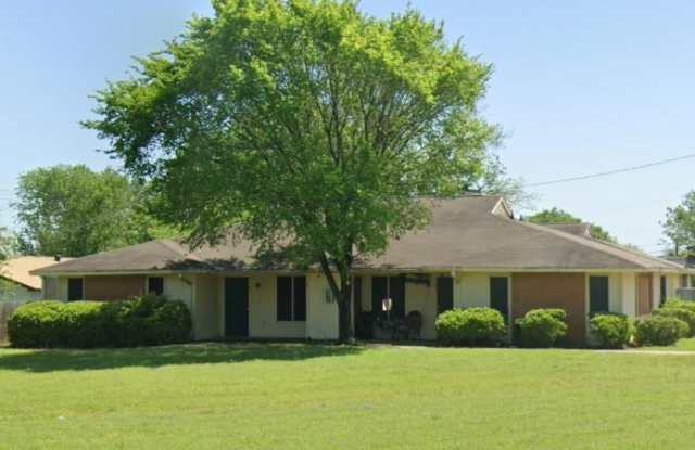 920 East Sumpter Gallery 2
