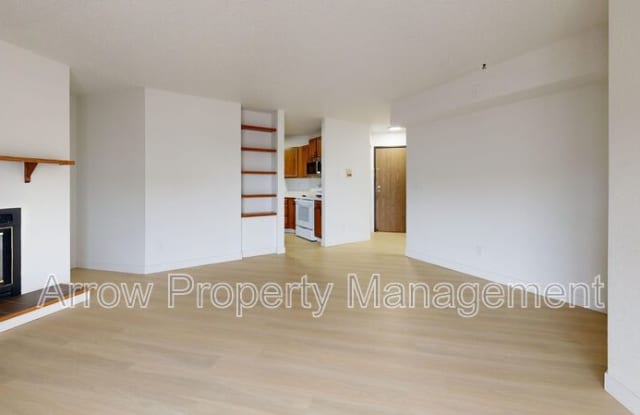 205 E Arbor-107G photos photos 205 E Arbor-107G photos photos