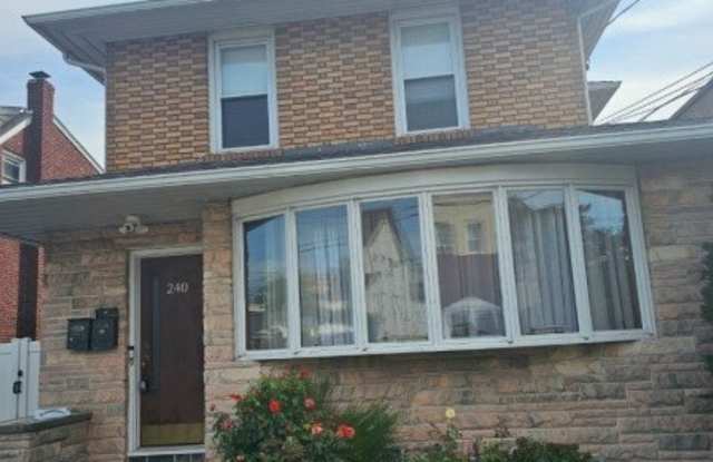 240 Copeland Ave - 240 Copeland Avenue, Bergen County, NJ 07071