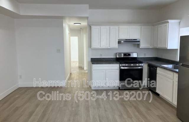 5832-5834 Etzel Avenue Gallery 2