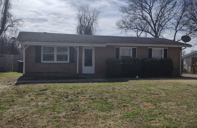 2316 Larkspur Drive - 2316 Larkspur Drive, Greensboro, NC 27405