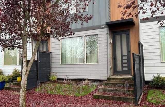 166 N 43rd Place - 166 North 43rd Place, Ridgefield, WA 98642
