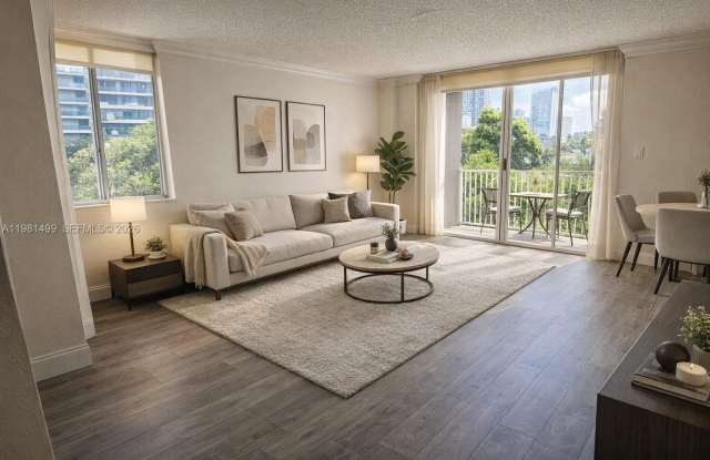 126 SW 17th Rd photos photos