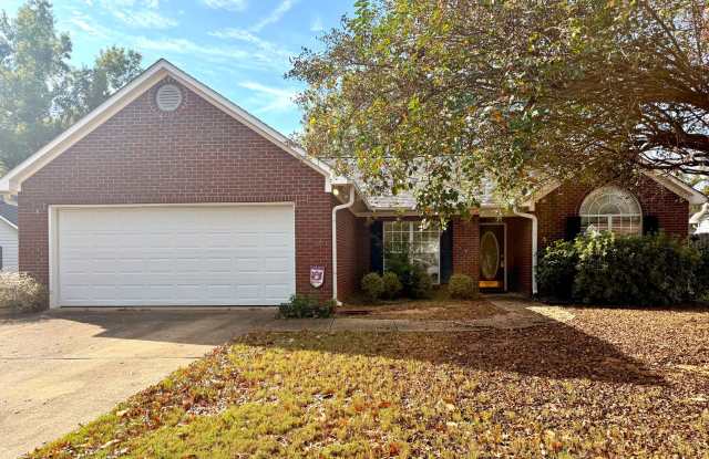 Beautiful 3-Bedroom Home in Desirable Ogletree Village – Lawn Care Included! photos photos