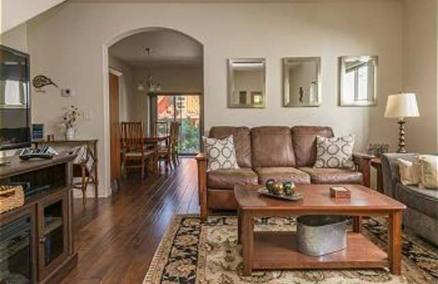 Beautifully FURNISHED MONTHLY RENTAL Home, within Walking Distance to Deschutes River Trail, a Great Location! Gallery 4
