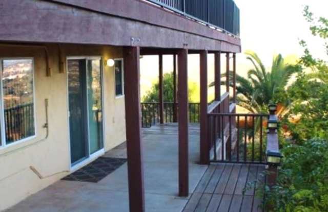 SEEF61 - 551 Seeforever Drive, San Marcos, CA 92078