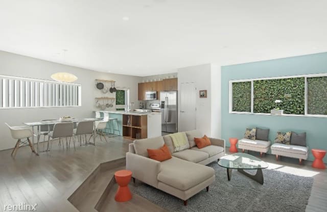 2848 N Buzz Ct - 2848 N Buzz Ct, Los Angeles, CA 90039
