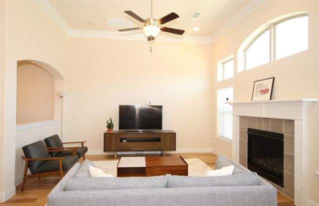 547 Hampshire Drive Gallery 3