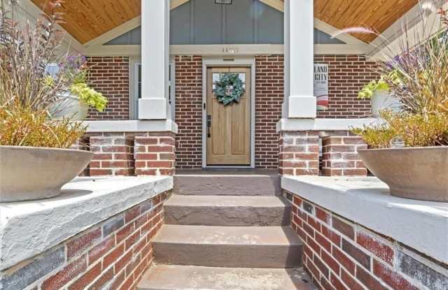 1183 Ewing Place SW Gallery 3
