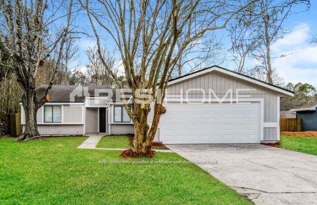 1336 Bear Run Boulevard - 1336 Bear Run Boulevard, Lakeside, FL 32065