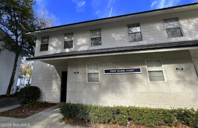 111 S Island Square Drive Gallery 1