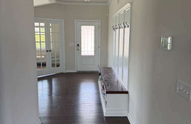 5 bed, 3.5 bathroom in Huntersville Gallery 4