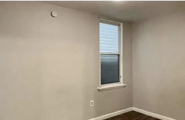 295 Old Bergen Rd - 295 Old Bergen Road, Jersey City, NJ 07305