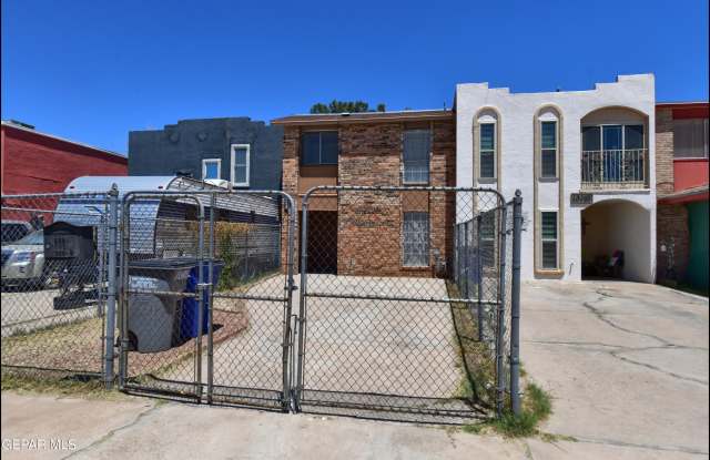 10605 KINROSS Avenue photos photos