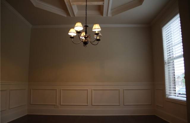 4585 Fourth Rail Lane Gallery 3