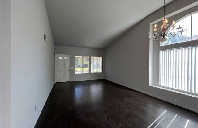 1735 Lockwood Lane Gallery 2