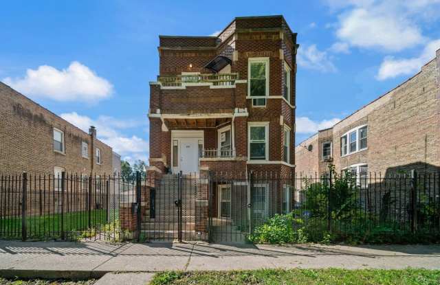 624 N Monticello Avenue Gallery 1