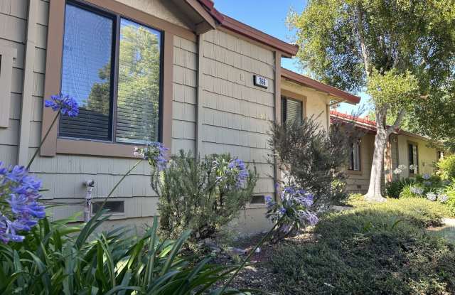 Charming 2-Bedroom 2-Bath Condo Nestled in the Heart of East Petaluma - 366 Park Place Drive, Petaluma, CA 94954