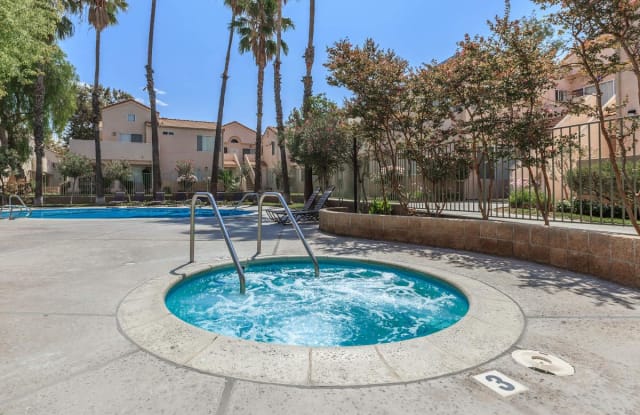 Riverpark apartment homes Gallery 4