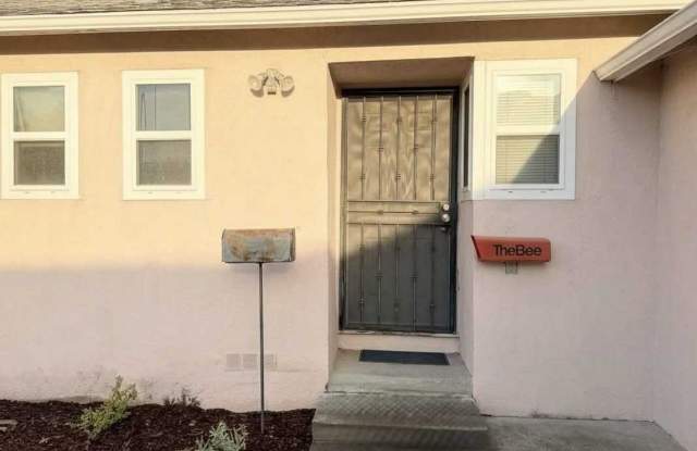 NICE 3-BEDROOM 2-BATH HOME IN SACRAMENTO!! Gallery 3