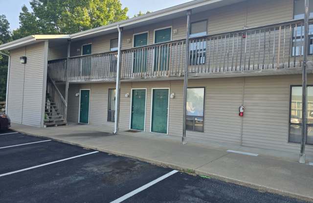 2 Bedroom 1 Bathroom Apartment in heart of Osage Beach! Gallery 1