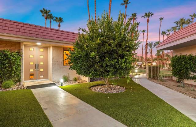 45800 Pima Road Gallery 3