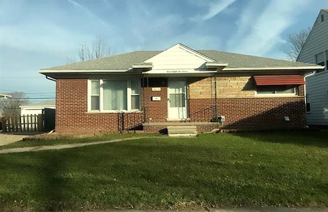 28216 JAHNS - 28216 Jahns Drive, Roseville, MI 48066