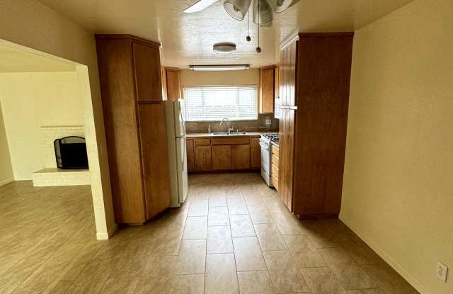487 Larson Ct Gallery 4