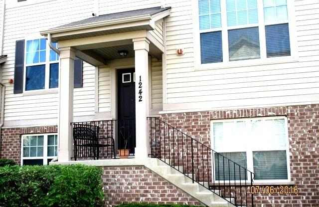 1242 Evergreen Ave. photos photos