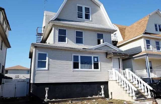 519 Beach 66th St photos photos