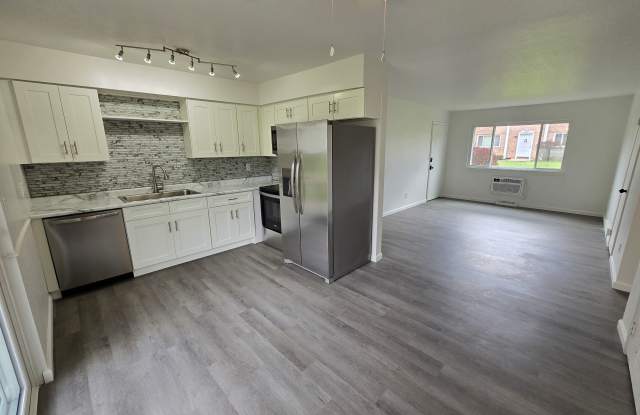 4709 Fishcreek Rd photos photos