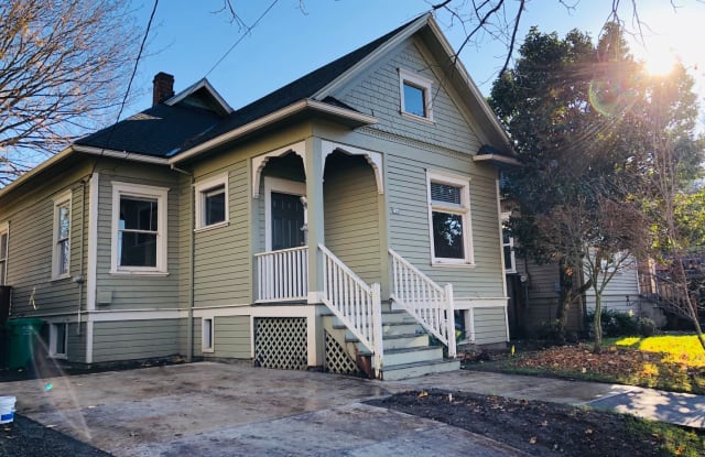 516 NE 29th Ave. - 516 Northeast 29th Avenue, Portland, OR 97232