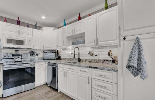 279 Flanders F photos photos