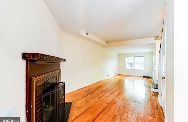 3421 RESERVOIR ROAD NW Gallery 2