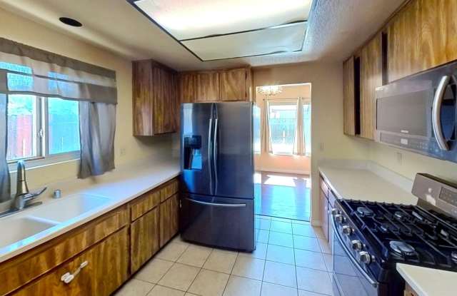 MOVE IN SPECIAL! Spacious 4 Bedroom 2 Bathroom in Moreno Valley! - 23365 Vida Court, Moreno Valley, CA 92553