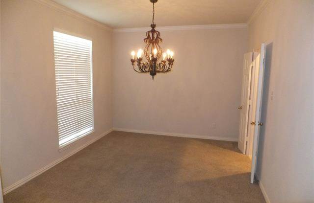 5228 Evening Sun Drive Gallery 4
