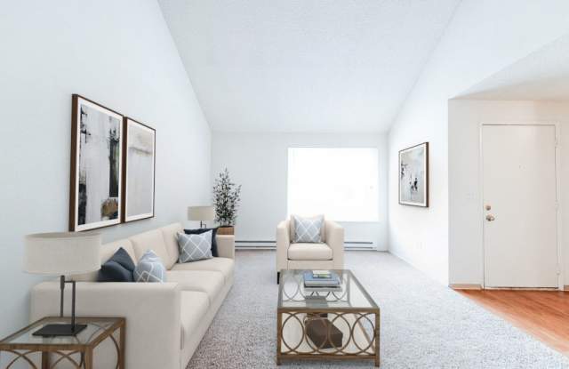 Harbor Oaks Gallery 4
