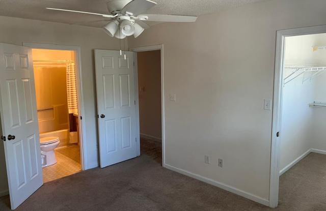 2 Bedroom Condo in Grand Palms, only 2.3 miles from the Surfside Beach Pier! Gallery 4