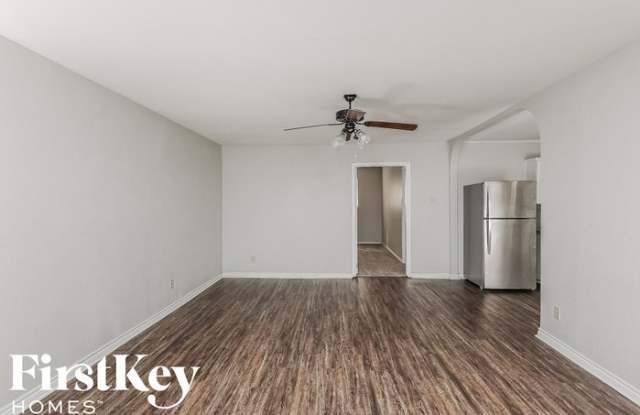 2202 Lockwood Drive Gallery 2