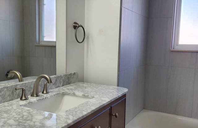 Townhome (end unit) with 2 bedrooms, 1.5 bath photos photos