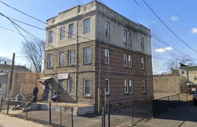 421 Bishop Ave 4 - 421 Bishop Avenue, Bridgeport, CT 06610