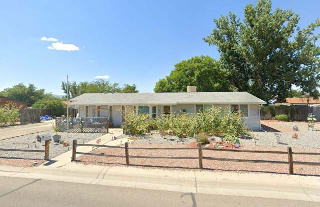 467 Meadow Rd - 467 Meadow Road, Clifton, CO 81504