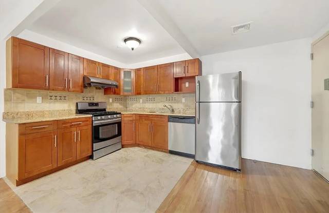 14075 Ash Ave Apt 5B photos photos